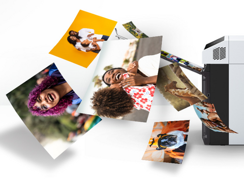 The Epson SureLab D-Series delivers fast print production speeds up to 460 (4″x6″)